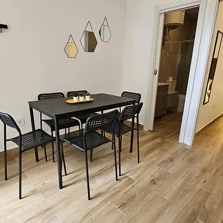 M2 Loft Privado Para 4 Personas Madrid Exterior photo